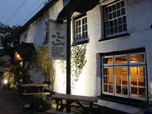 The Old Thatch Inn Exeter Exterior photo